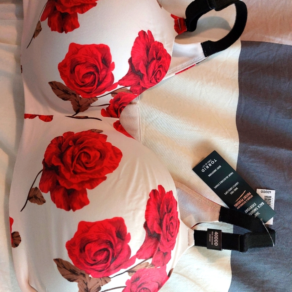 Torrid 40DDD floral everyday wireless bra